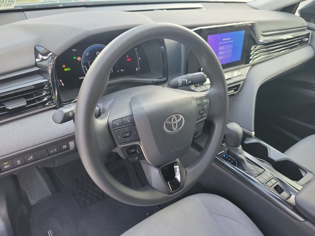 Used 2025 Toyota Camry LE FWD image 23