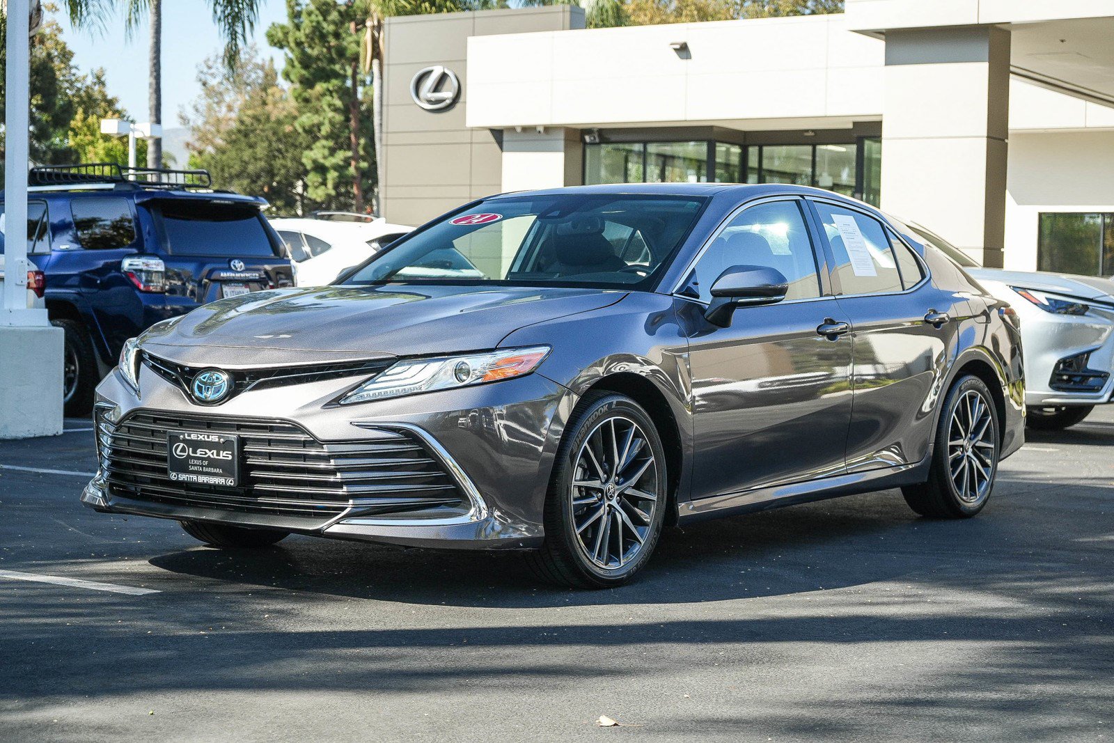 Used 2024 Toyota Camry XLE w/ Navigation Package FWD image 3