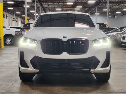 Used 2023 BMW X4 M40i image 2