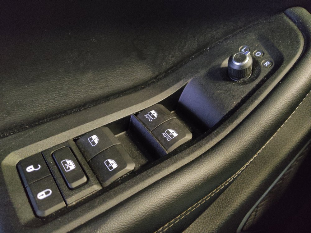 Used 2022 Jeep Grand Cherokee L Laredo AWD/4WD image 27