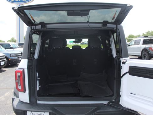 Used 2023 Ford Bronco Badlands AWD/4WD image 17