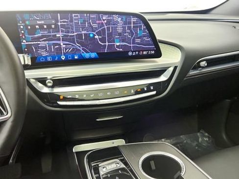 Used 2024 Cadillac Lyriq Luxury AWD/4WD image 59