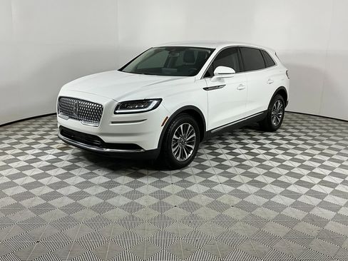 Used 2023 Lincoln Nautilus Standard image 1