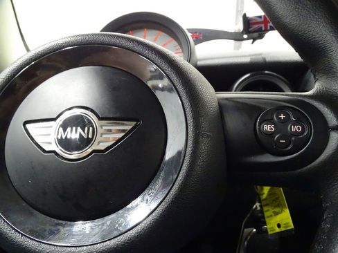 Used 2011 MINI Cooper Hardtop image 22