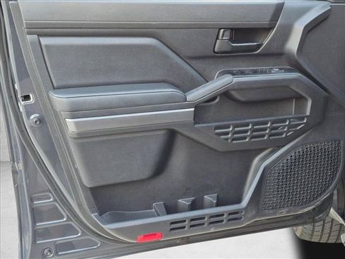 Used 2025 Toyota Tacoma TRD Sport AWD/4WD image 11