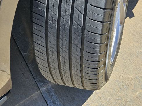 Certified 2023 Cadillac XT6 Premium Luxury w/ Platinum Package image 13