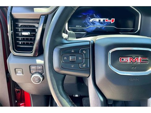 Used 2025 GMC Sierra 1500 AT4 w/ AT4 Premium Package AWD/4WD image 12