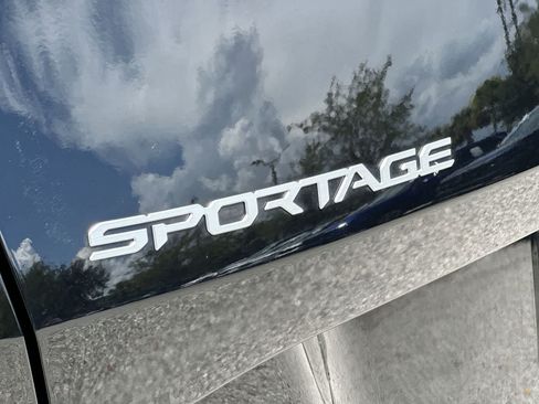 Used 2024 Kia Sportage SX FWD image 11