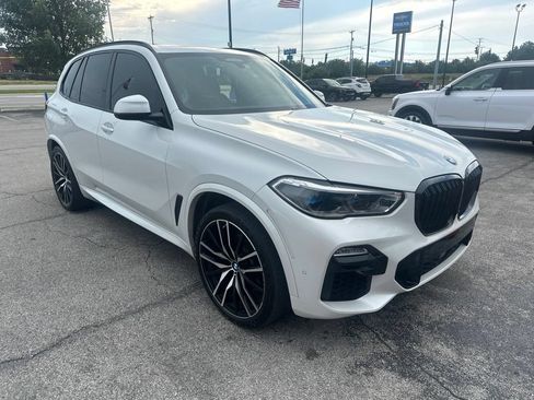 Used 2019 BMW X5 xDrive40i w/ M Sport Package AWD/4WD image 2