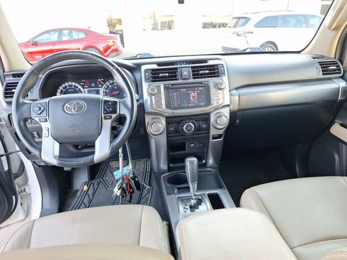 Used 2014 Toyota 4Runner SR5 image 18
