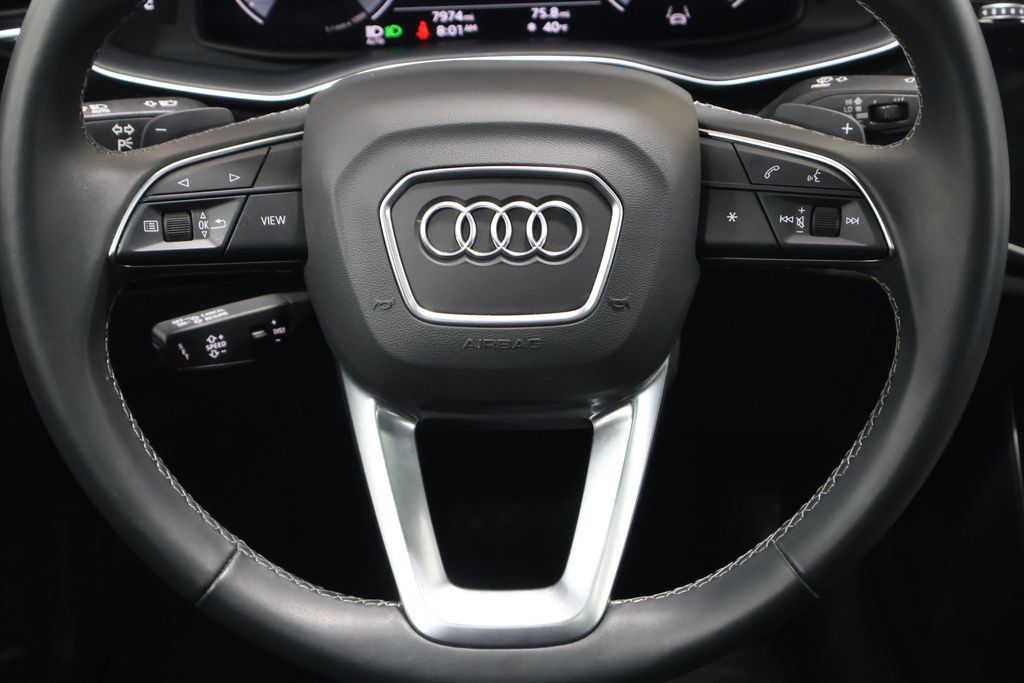 Used 2025 Audi Q7 3.0T Premium w/ Convenience Package AWD/4WD image 17