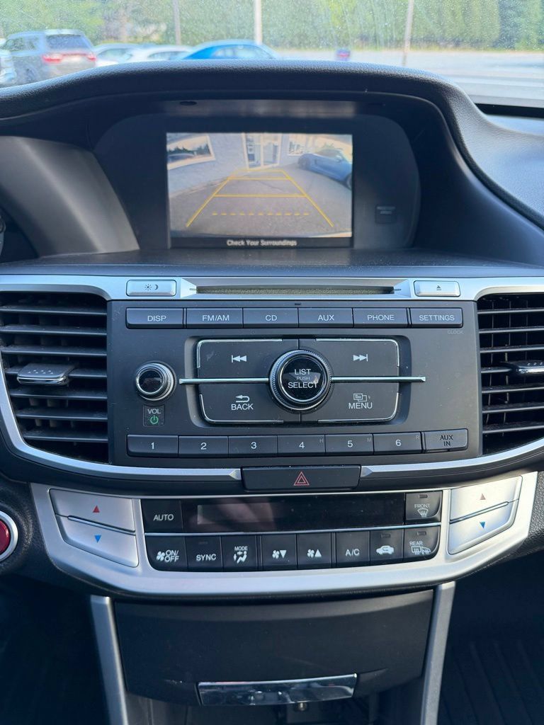 Used 2014 Honda Accord EX image 16