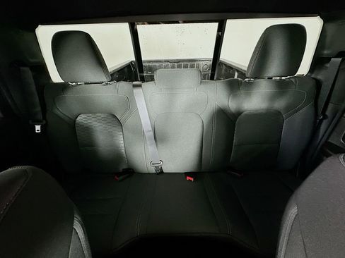 New 2026 RAM 1500 Express AWD/4WD image 10