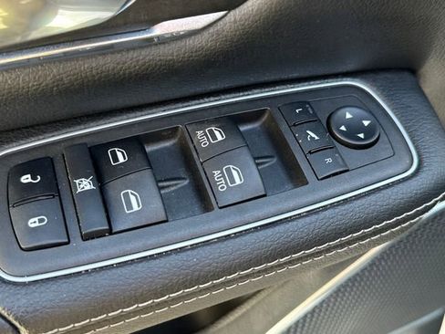 Used 2022 RAM 1500 Laramie image 23