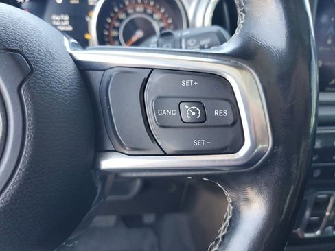 Used 2021 Jeep Wrangler Unlimited Sahara AWD/4WD image 27