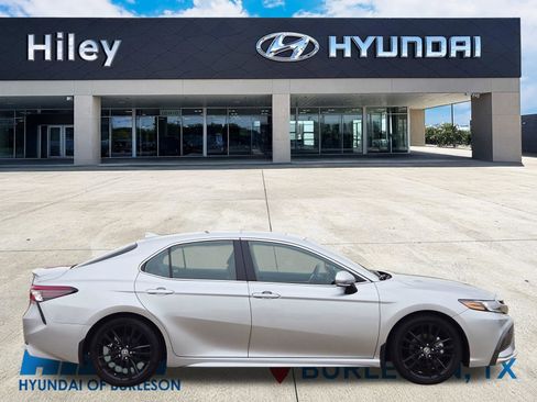 Used 2023 Toyota Camry XSE w/ Cold Weather Package FWD image 3