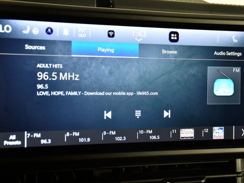 Used 2024 Jeep Wrangler Unlimited Sahara AWD/4WD image 27
