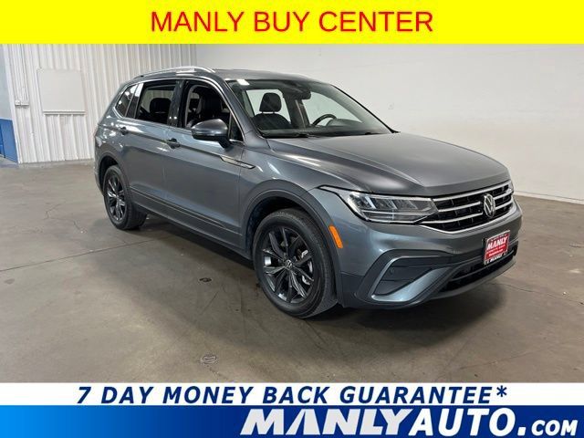 Used 2024 Volkswagen Tiguan SE AWD/4WD image 1