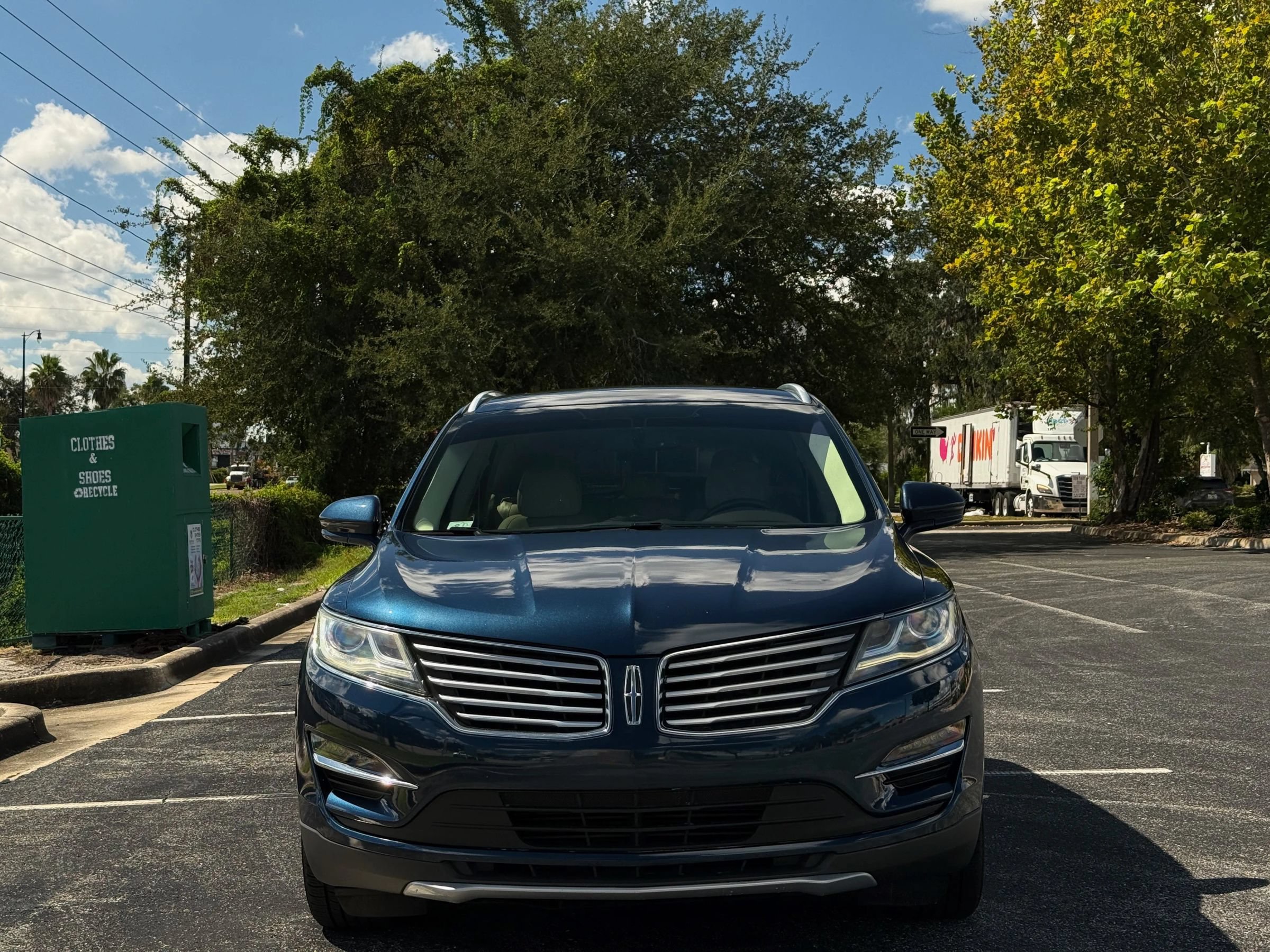 Used 2015 Lincoln MKC FWD w/ Equipment Group 102A Reserve image 2