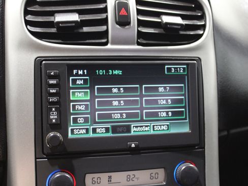 Used 2005 Chevrolet Corvette Convertible w/ Preferred Equipment Group image 10