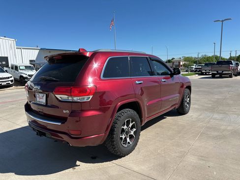 Used 2018 Jeep Grand Cherokee Overland image 5