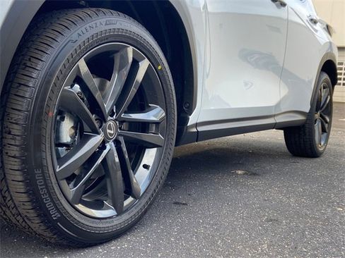 New 2026 Lexus NX 450h+ 450h+ Luxury image 9