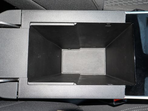 Used 2025 Chevrolet Equinox LT image 24