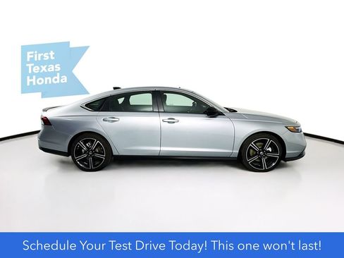 Used 2025 Honda Accord Sport image 10