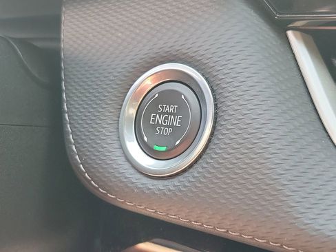 Used 2026 Chevrolet Equinox LT FWD image 28