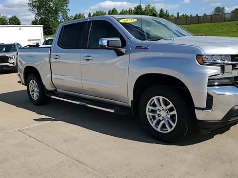 Used 2020 Chevrolet Silverado 1500 LT w/ All-Star Edition AWD/4WD image 2