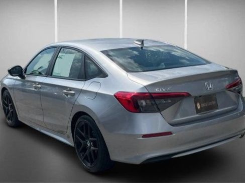 Used 2024 Honda Civic Sport image 8