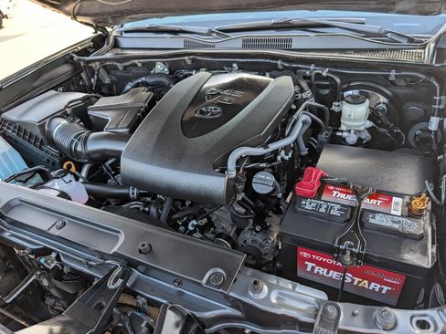 Used 2021 Toyota Tacoma SR5 image 20