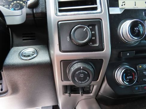 Used 2016 Ford F150 Platinum AWD/4WD image 23