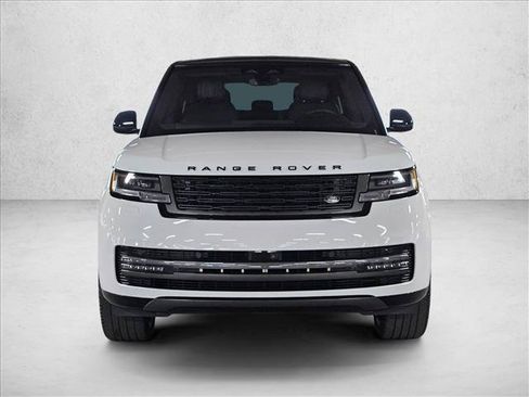 Used 2023 Land Rover Range Rover SE AWD/4WD image 2