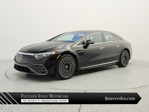Used 2022 Mercedes-Benz EQS 580 4MATIC Sedan image 1