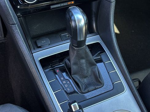 Used 2021 Volkswagen Passat 2.0T S w/ Luggage Net & Mats Package image 20