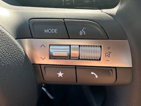 New 2026 Hyundai Kona SE image 16