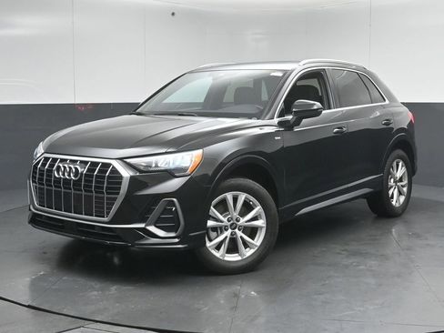 Used 2022 Audi Q3 2.0T Premium image 3