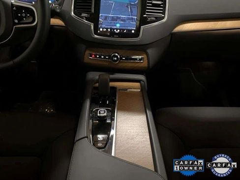 Used 2025 Volvo XC90 B6 Plus image 13