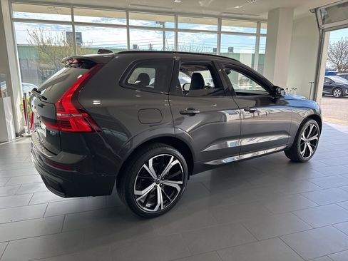 Used 2024 Volvo XC60 B5 Ultimate w/ Protection Package Premier image 8