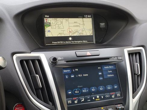 Used 2018 Acura TLX w/ Technology Package image 22