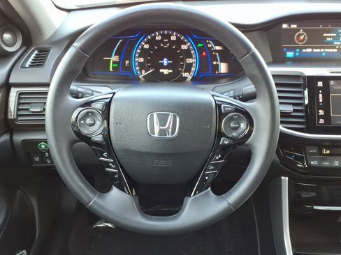 Certified 2017 Honda Accord EX-L image 23