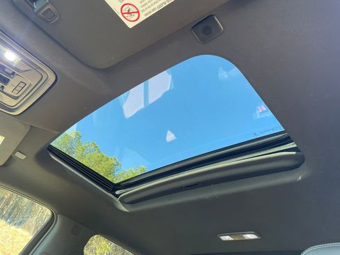 Used 2022 Chevrolet Silverado 2500 High Country image 21