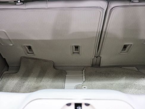 Used 2025 Cadillac Escalade Sport Platinum w/ LPO, Floor Liner Package AWD/4WD image 29