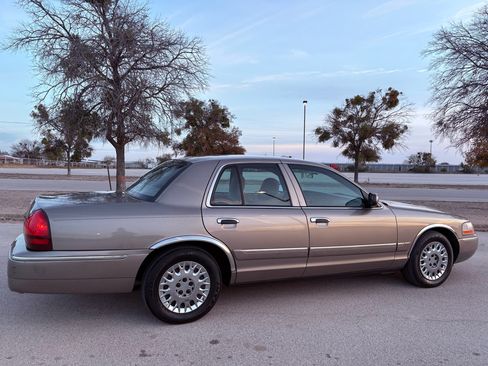 Used 2003 Mercury Grand Marquis GS image 47