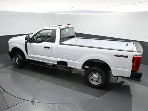 New 2026 Ford F250 XL w/ F-250 >10K GVWR Package image 35