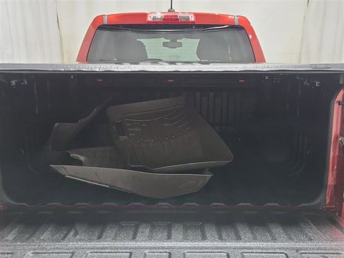 Used 2016 GMC Canyon SLE w/ Trailering Package AWD/4WD image 7