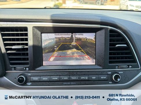 Used 2018 Hyundai Elantra SEL FWD image 8