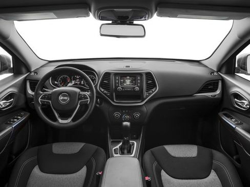 Used 2017 Jeep Cherokee Sport AWD/4WD image 5