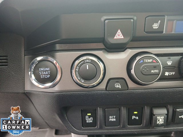 Used 2022 Toyota Tacoma TRD Sport w/ TRD Premium Sport Package AWD/4WD image 30